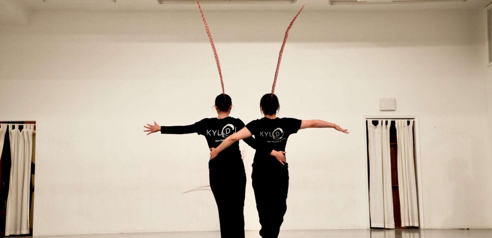 Kun Yang Lin/Dancers rehearsing