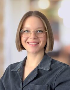 Allie Vanyur headshot