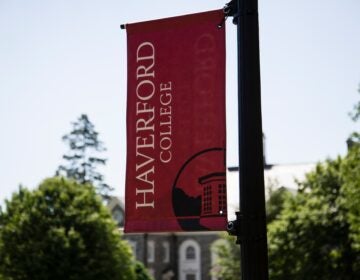 a flag for Haverford College