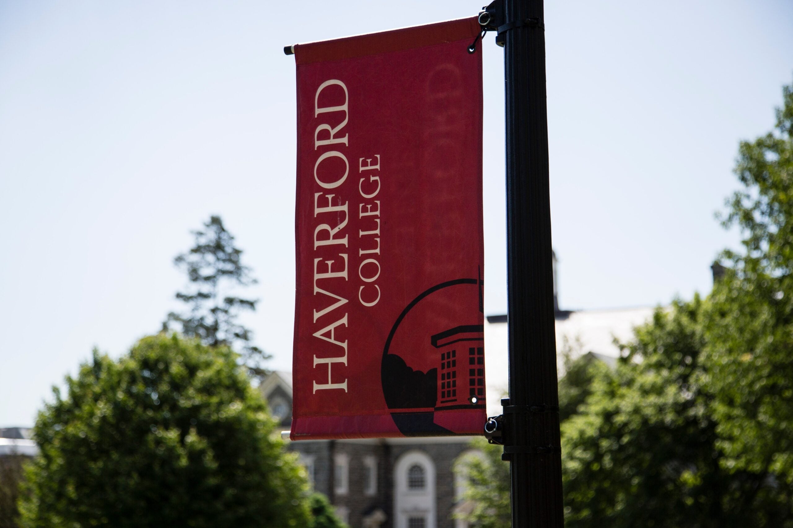 a flag for Haverford College