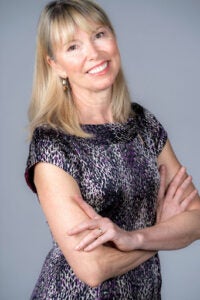 Jennifer Lynn headshot