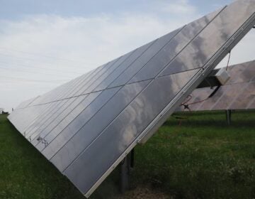 adams-solar-farm-gettysburg-pa-060425-01-file solar panels