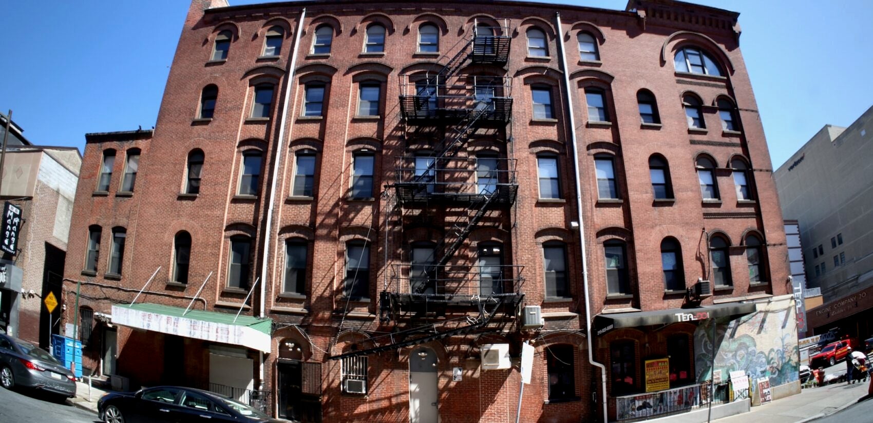 The broad side of the Tetlow Manufacturing Company building