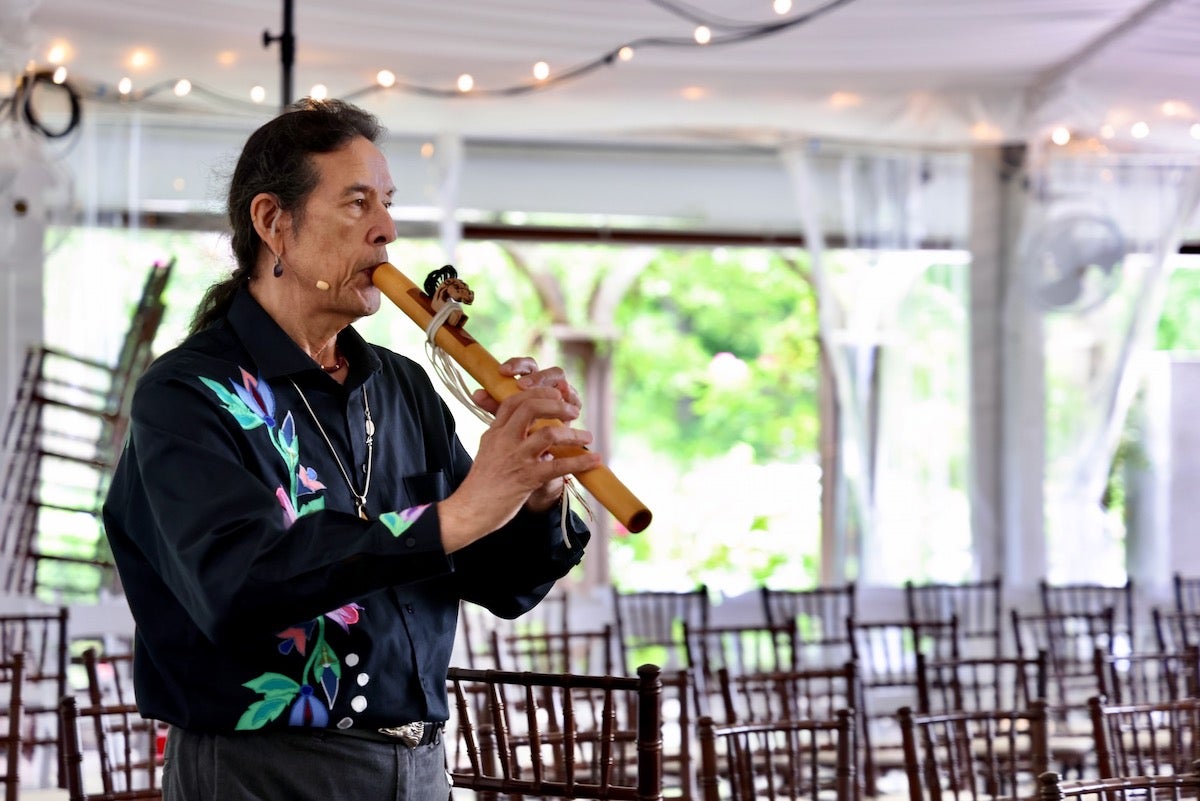 Tchin rehearses at Bartram's Garden