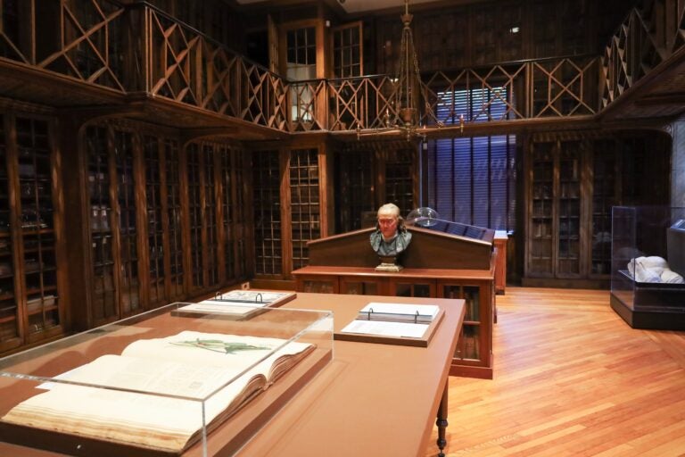 a library in the Pennsylvania Hospital Museum