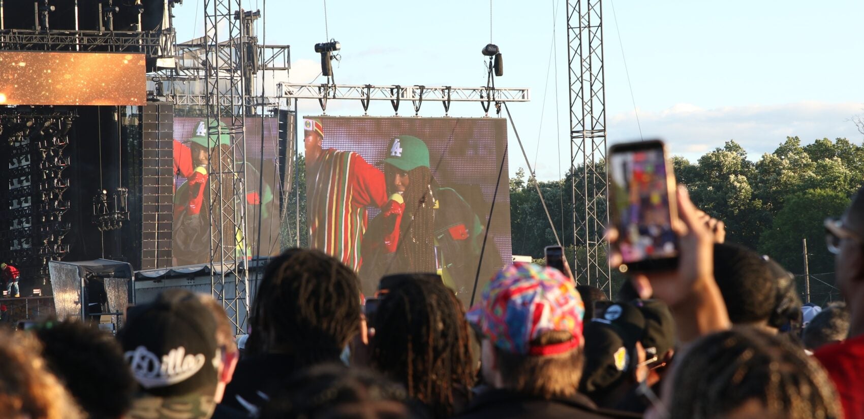 Brandy performing
