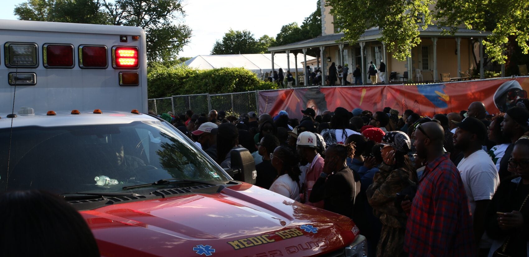 people in line for Roots Picnic