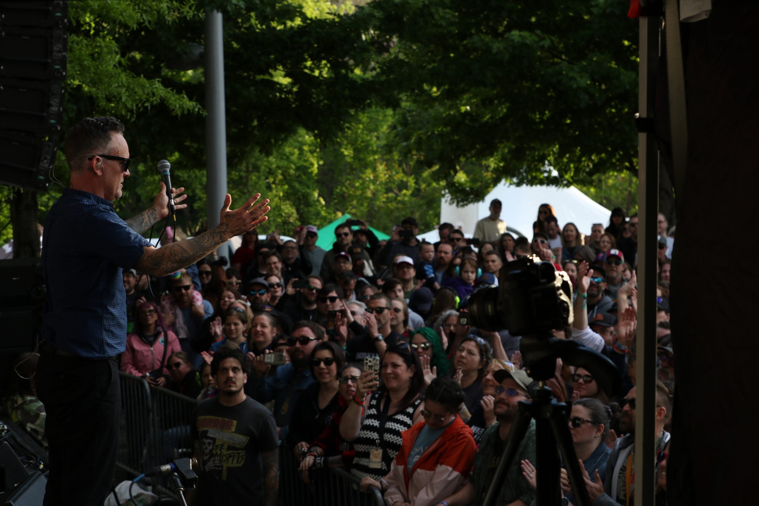 With “campfires,” surprise sets and new songs, Manayunk’s Sing Us Home Festival brought thousands together for the weekend.