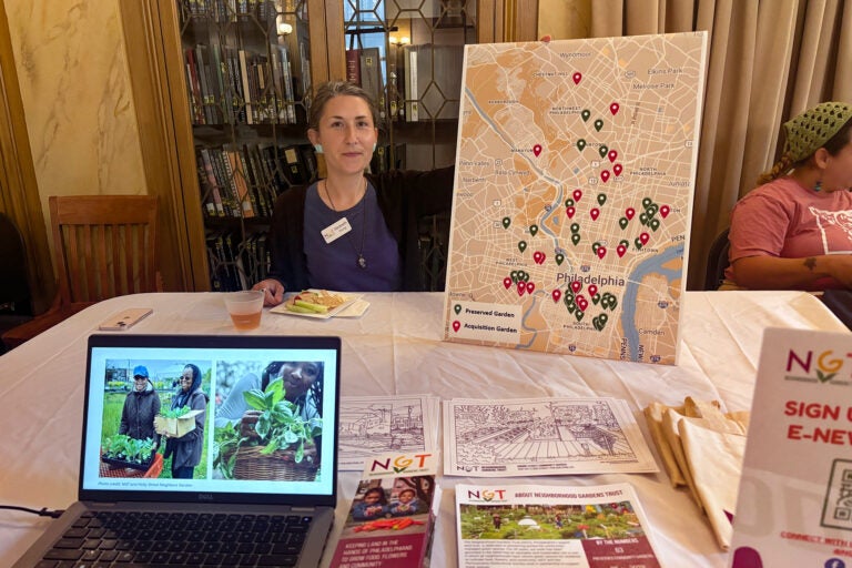A table with information about the gardens.