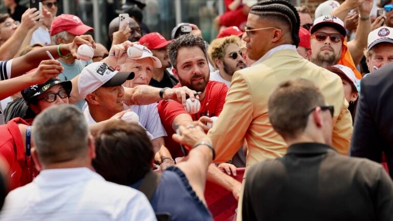 Juan Soto interacts with fans at the 2026 All-Star Red Carpet Show