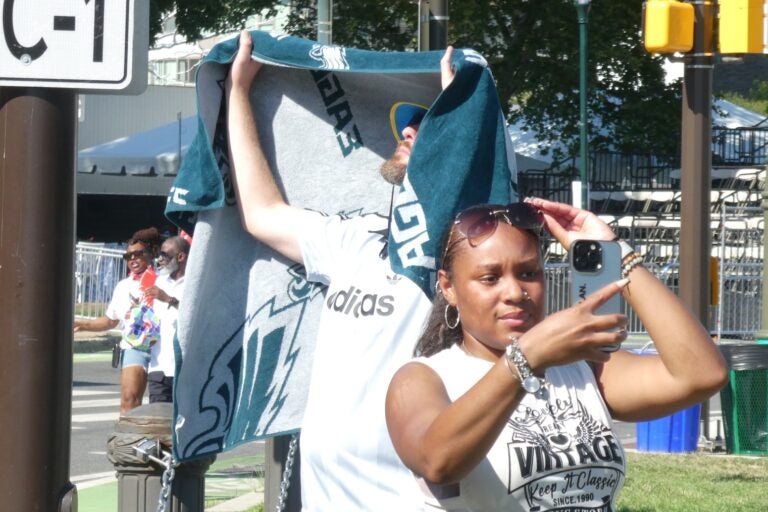 Thousands of attendees braved the triple-digit temperatures