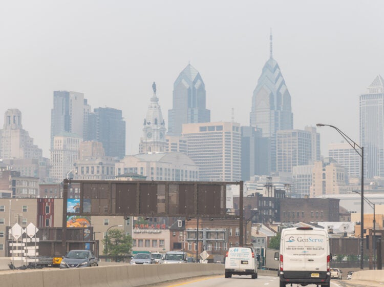philadelphia-wildfire-smoke-kp-071626-08 Smoke from wildfires in the Canadian province of Ontario left a haze over Philadelphia’s skyline