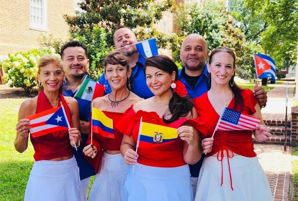 Η Baila Con Dover επιστρέφει για να ξεκινήσει τον Μήνα Ισπανικής Κληρονομιάς με λατίνο πολιτισμό