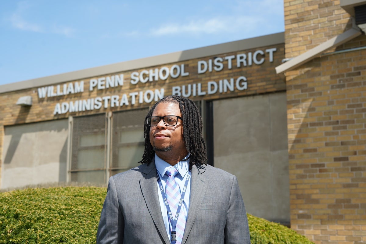 Darnell Deans poses for photo