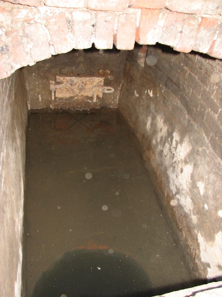 A passageway to an oven door