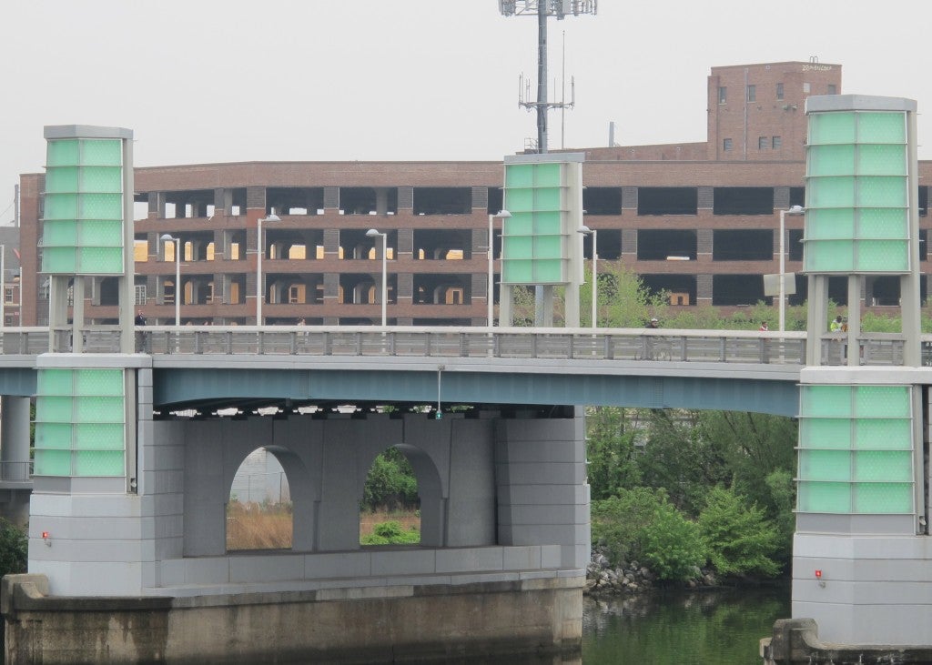 South Street Bridge illumination preview