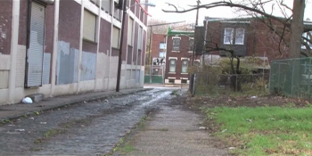 An area of green space on Griscom Street adjacent to a vacant property. These areas are targets of the PhillyRising Collaborative in Frankford. Photo by Pamela Seaton.