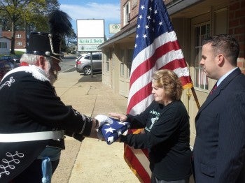 http-neastphilly-com-wp-content-uploads-2012-04-flag-dedication-350x262-jpg