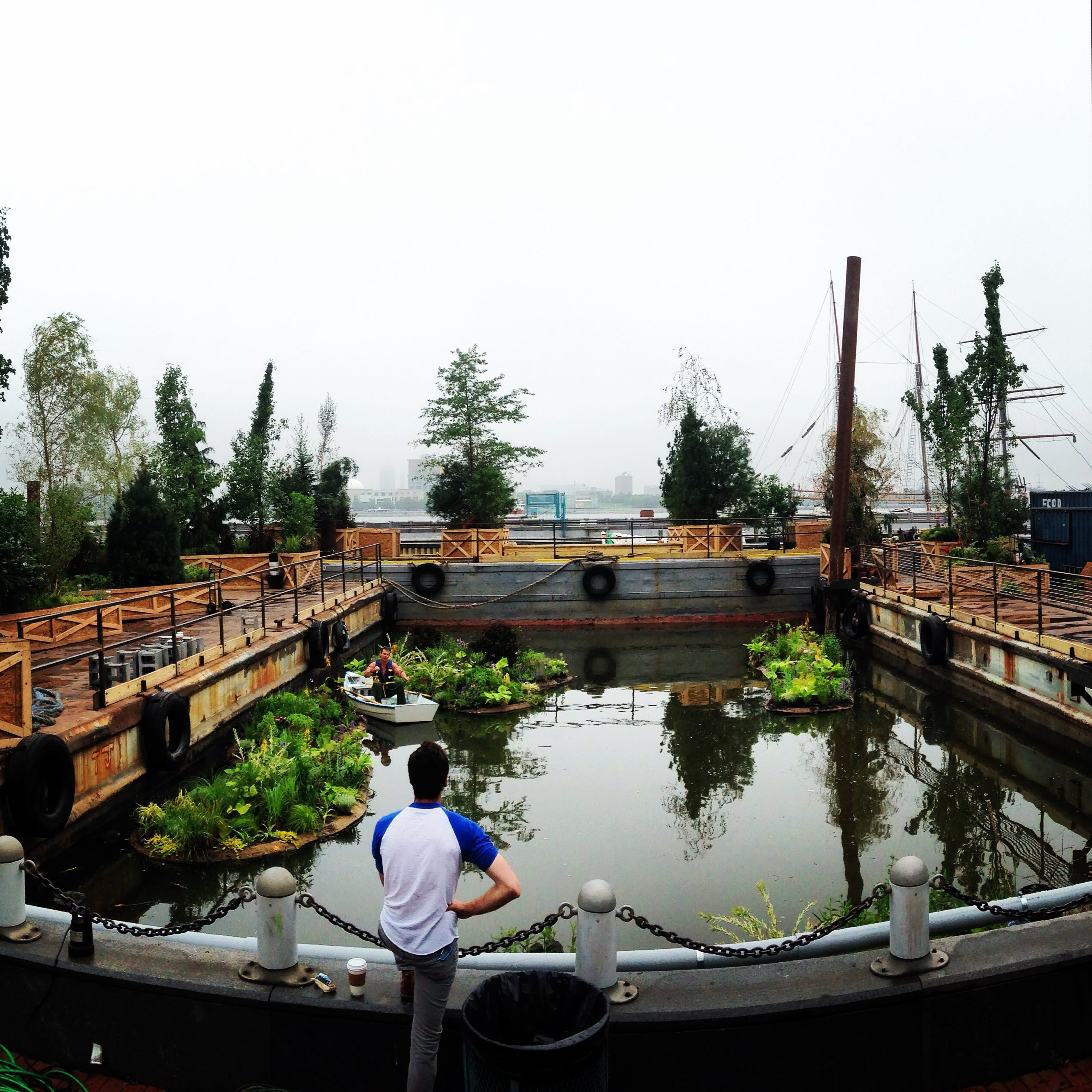 Spruce Street Harbor Park oasis being built | June 12, 2014