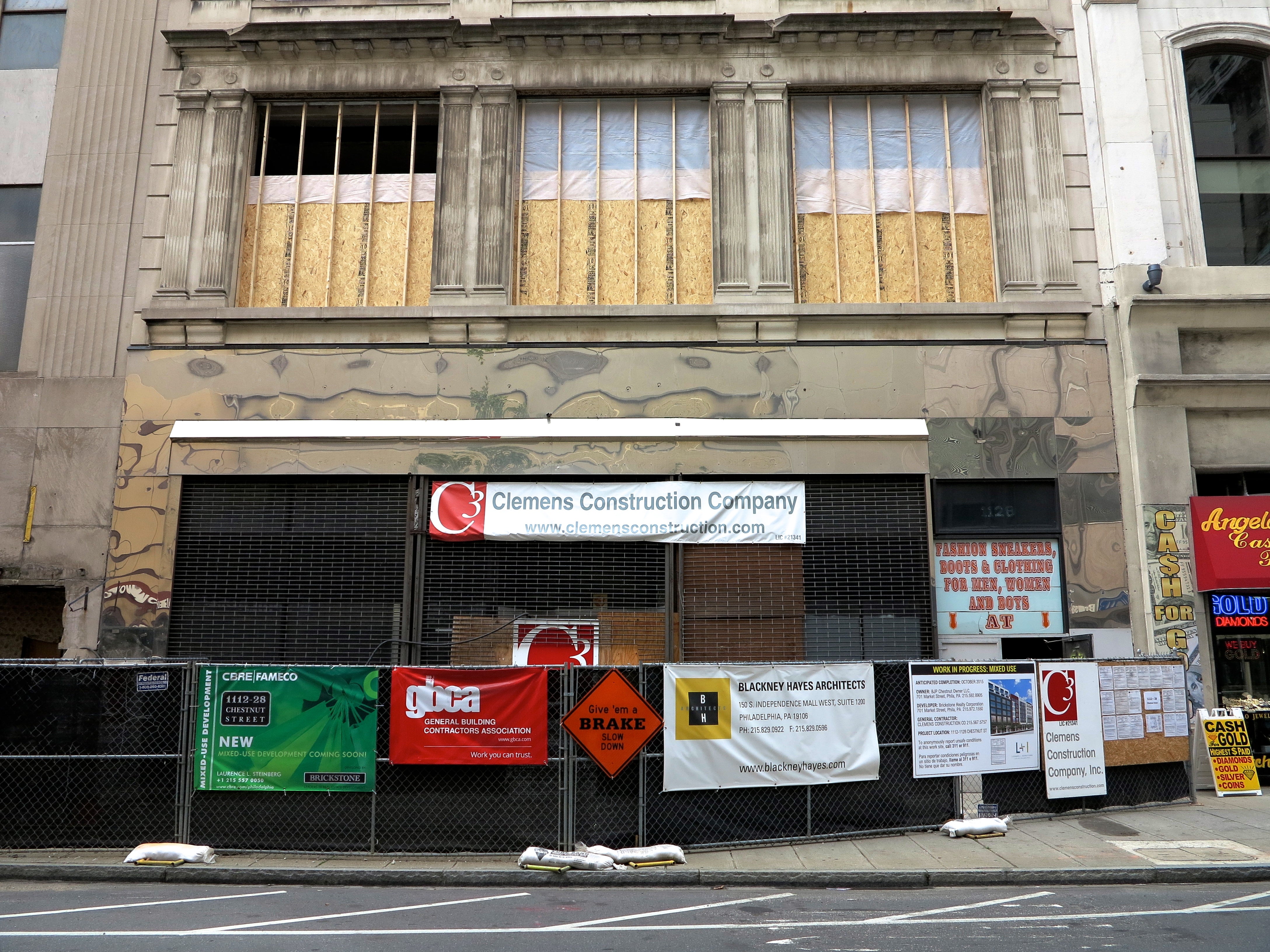 1112-1128 Chestnut Street - project and permit info prominently displayed