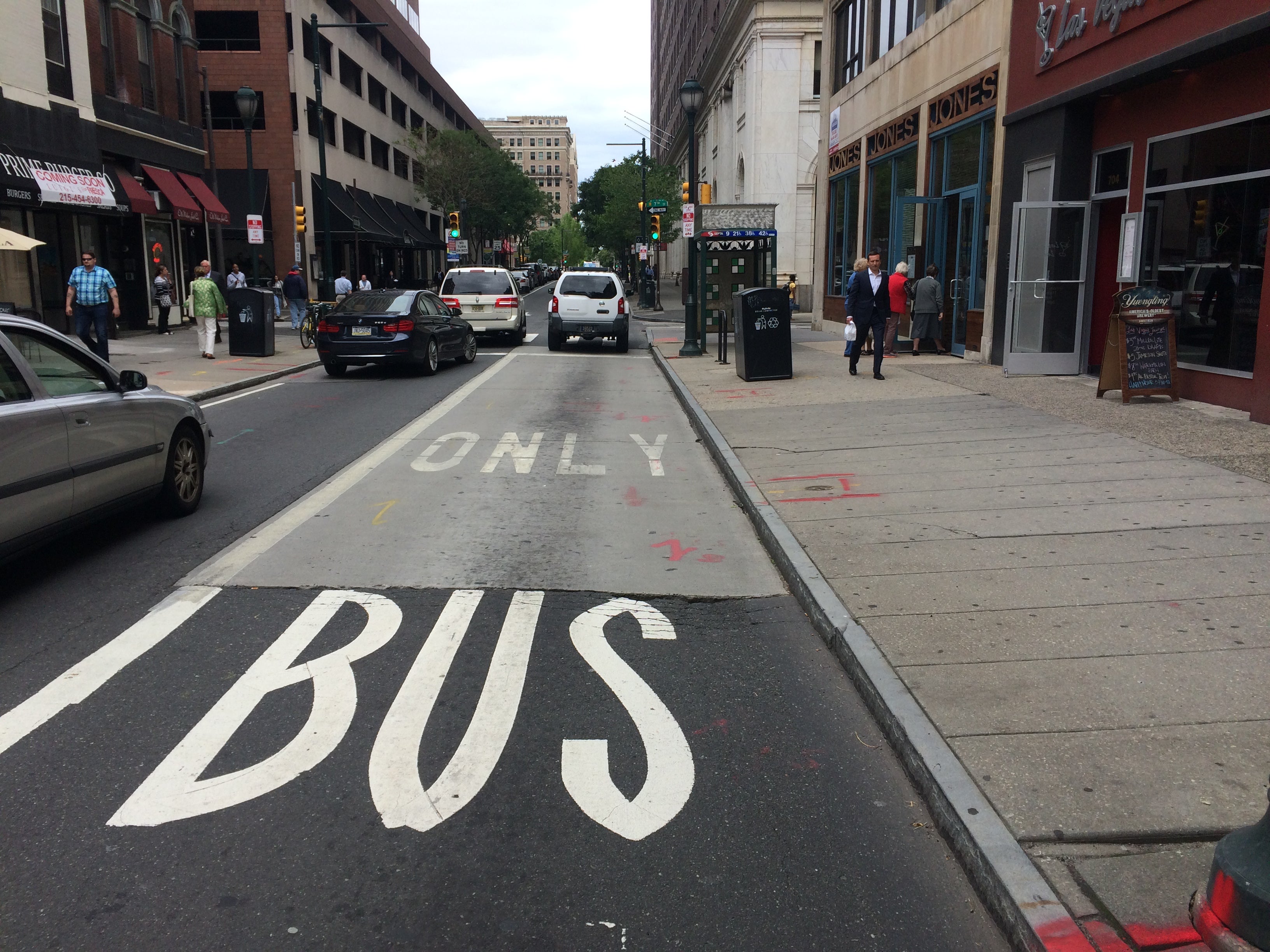 Bus Stop Pad at 7th and Chestnut St./Jim Saksa, PlanPhilly