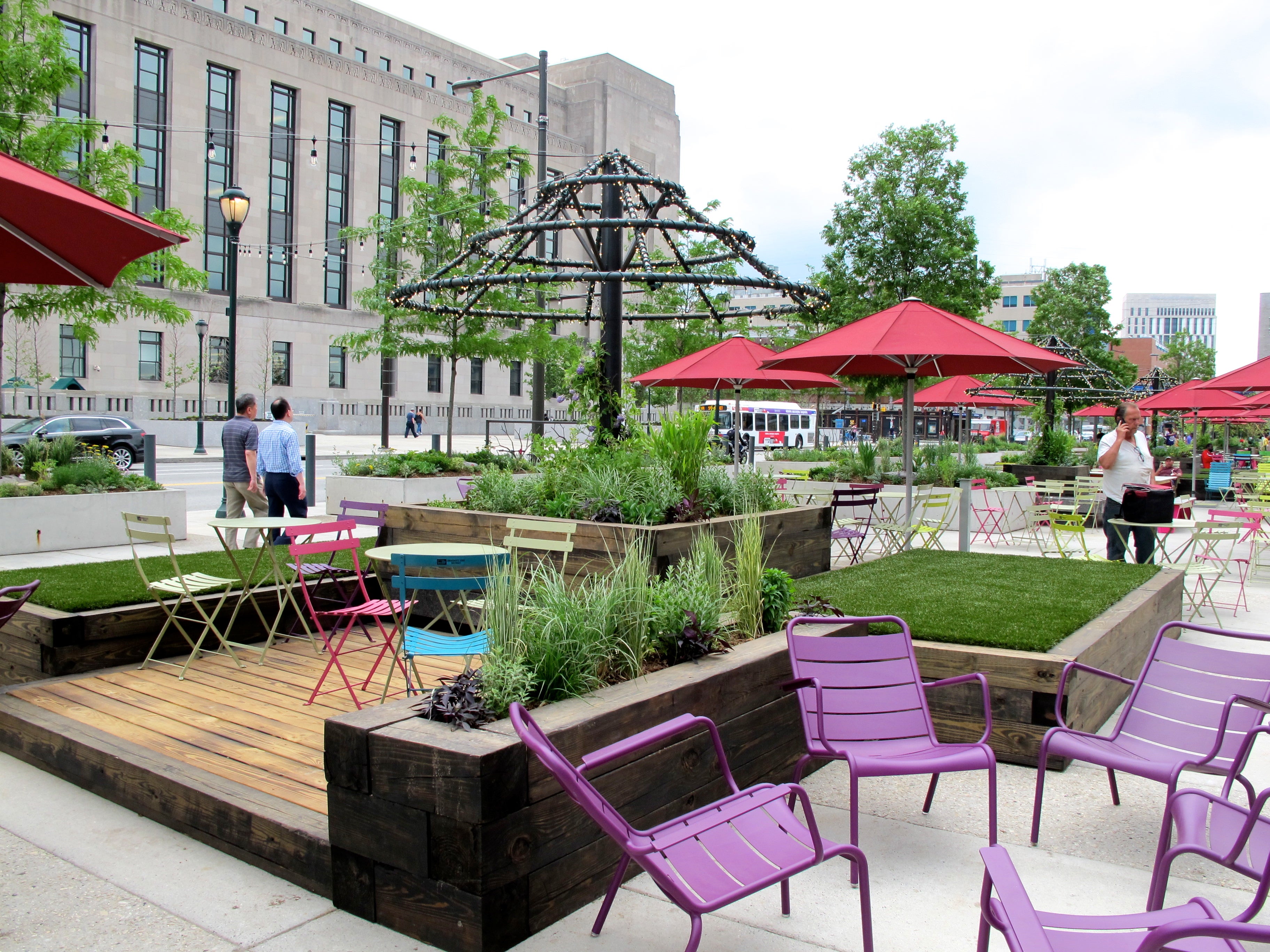 Porch 2.0 features seating nodes that break up the vast space