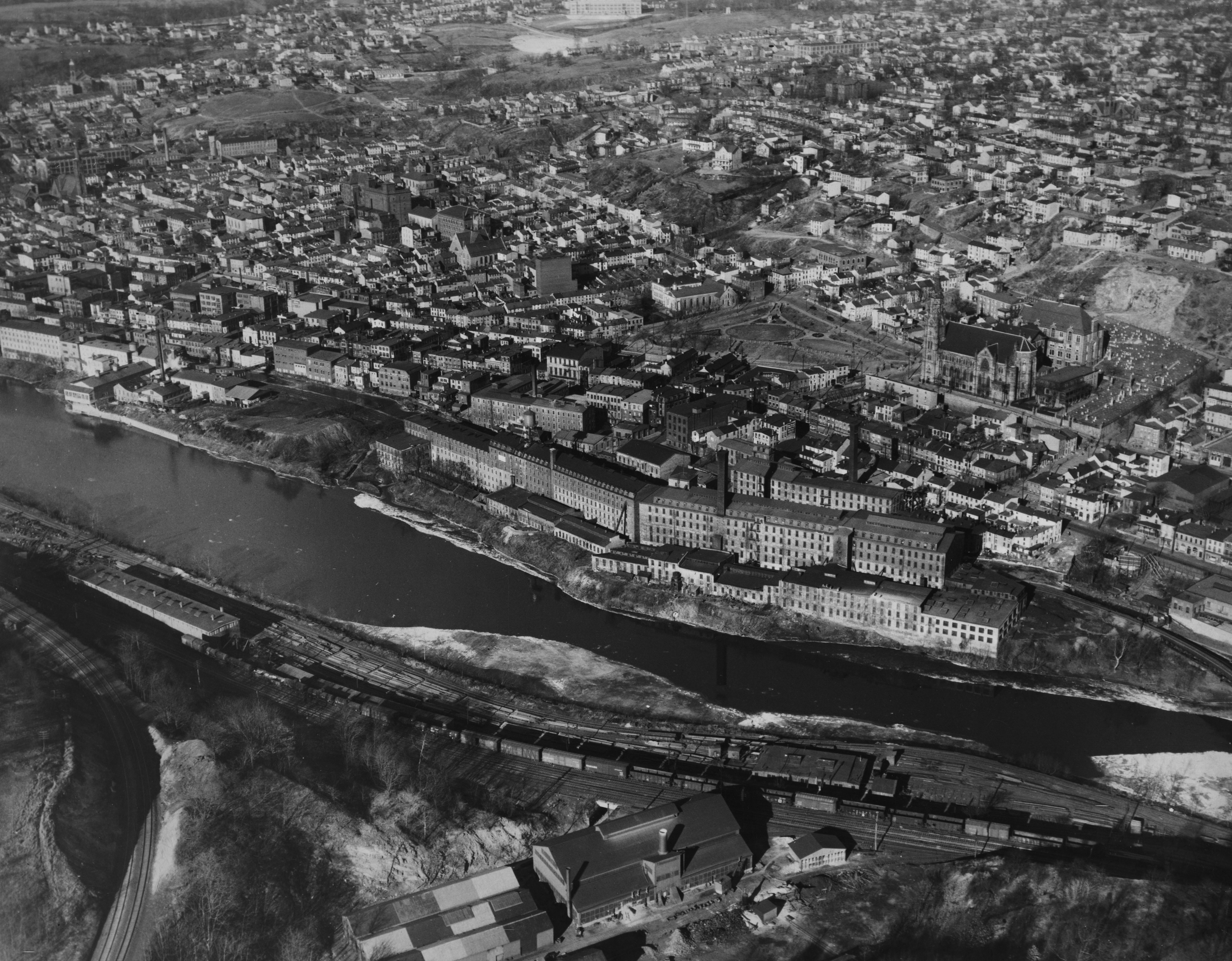 Schuylkill River, Manayunk, December 1926 | (Image 7050) Aero Service Corp., courtesy of Aerial Viewpoint, Spring, TX