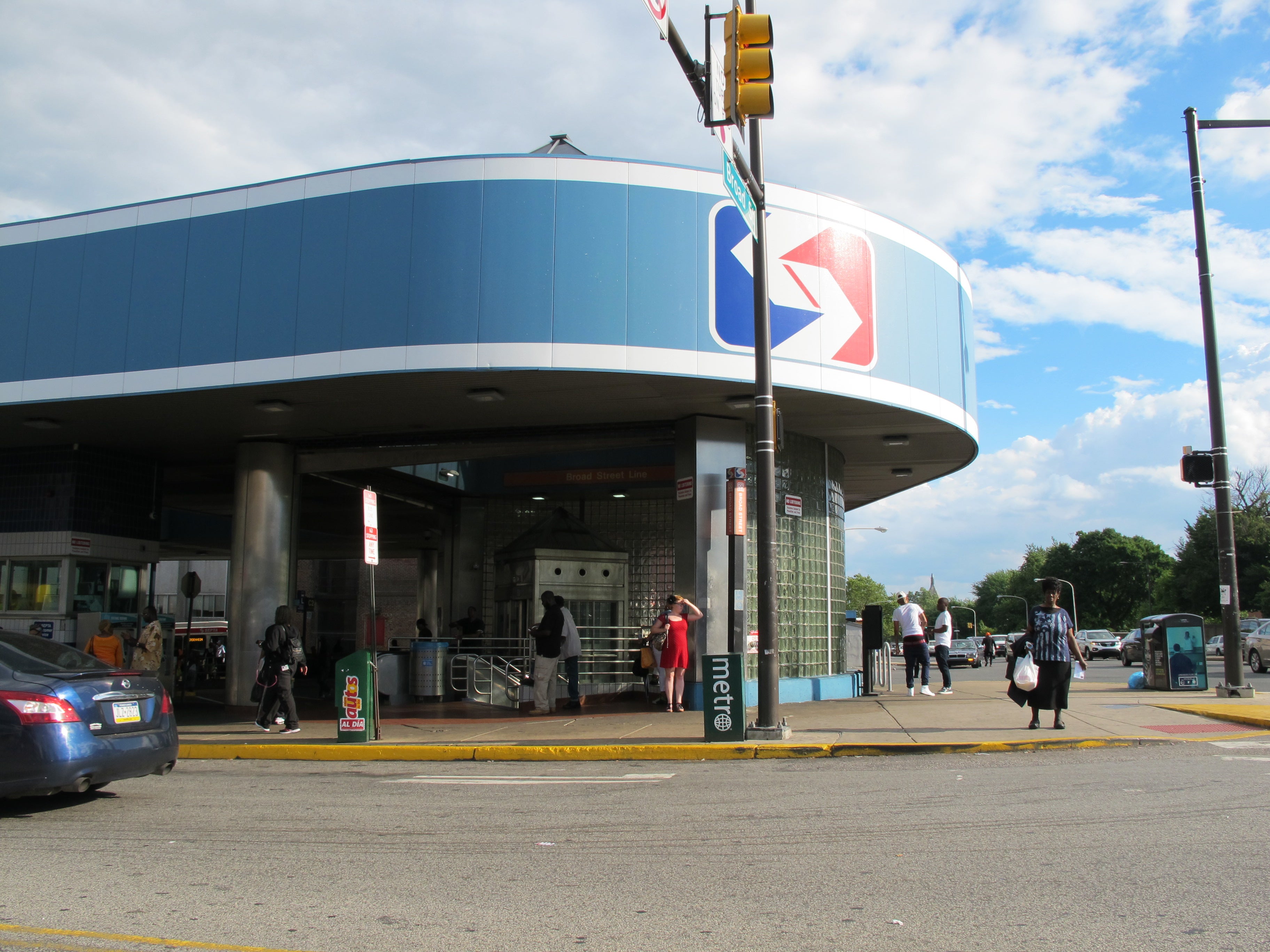 Broad and Olney station