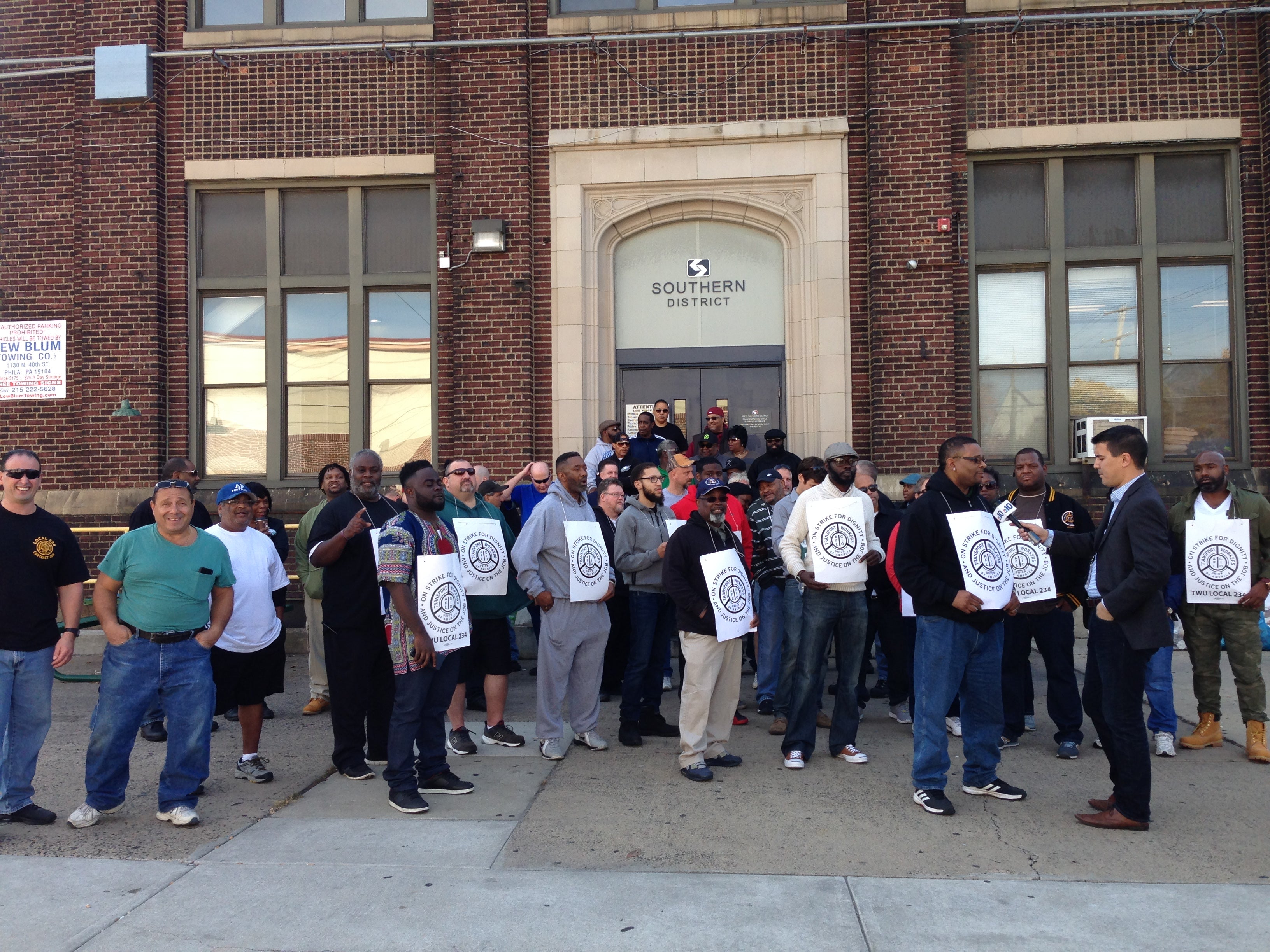 TWU Local 234 striking at SEPTA's Southern District, Nov. 2, 2016