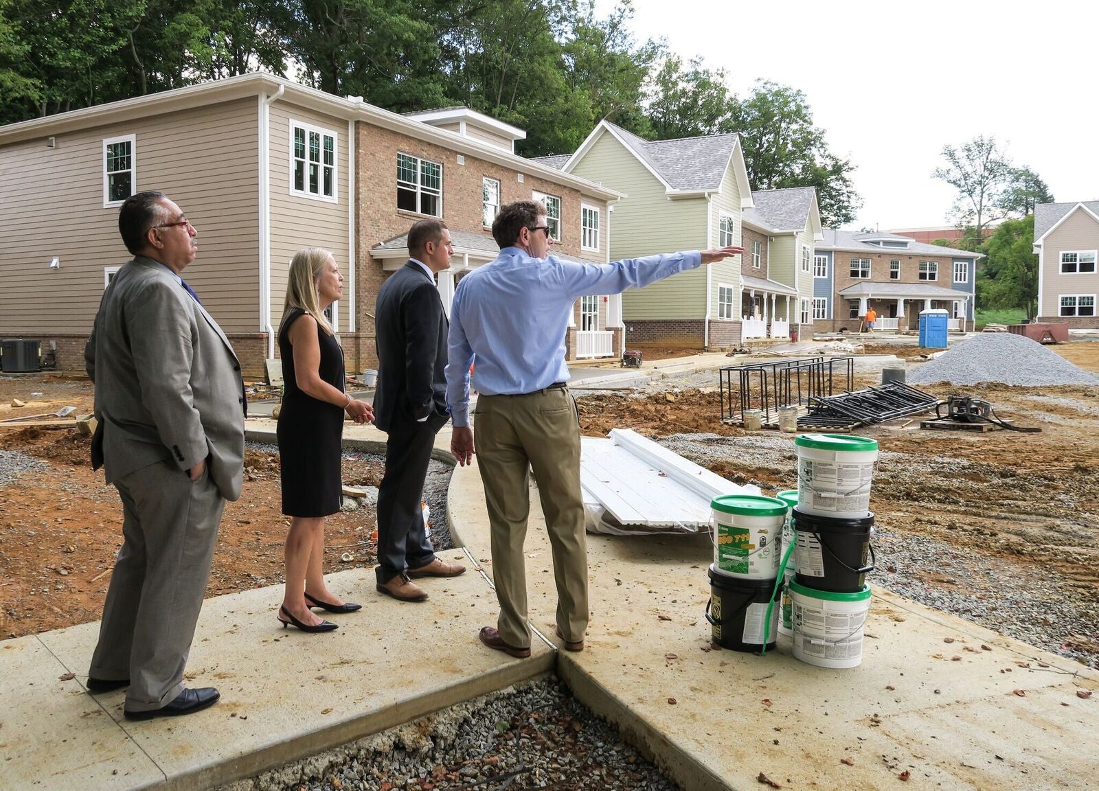 DeFelice touring new housing development in Bristol, VA