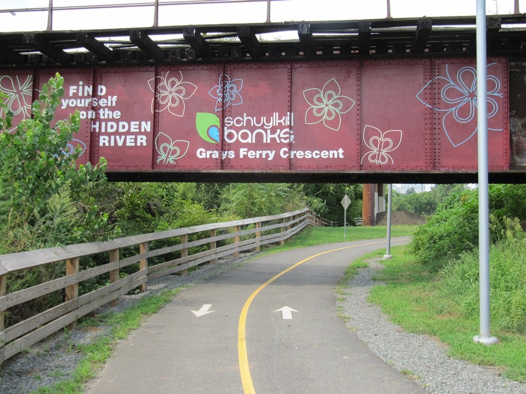 Grays Ferry Crescent park and trail