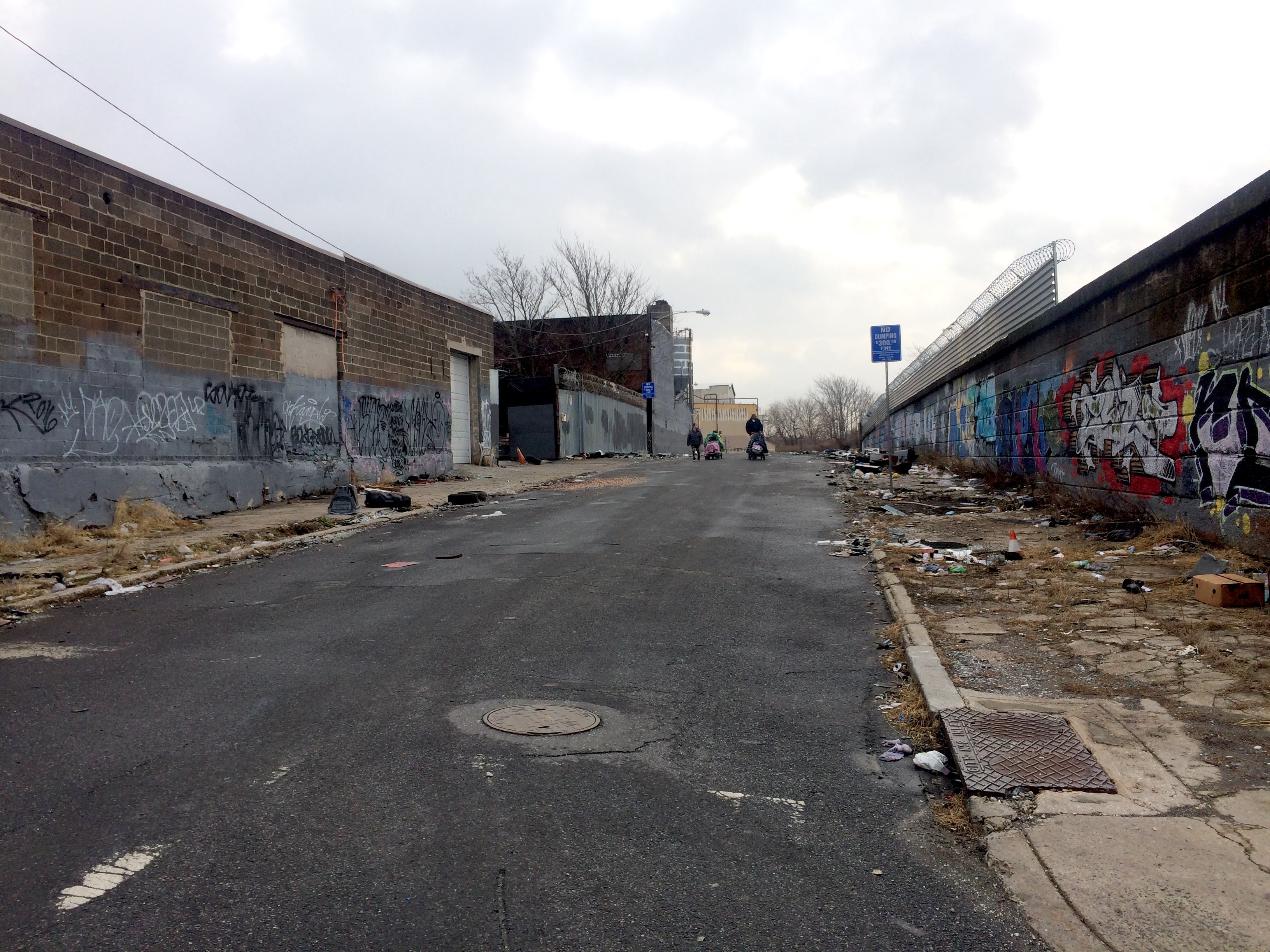 Silver Street outside Philadelphia Scrap Metal | Catalina Jaramillo, January 2016
