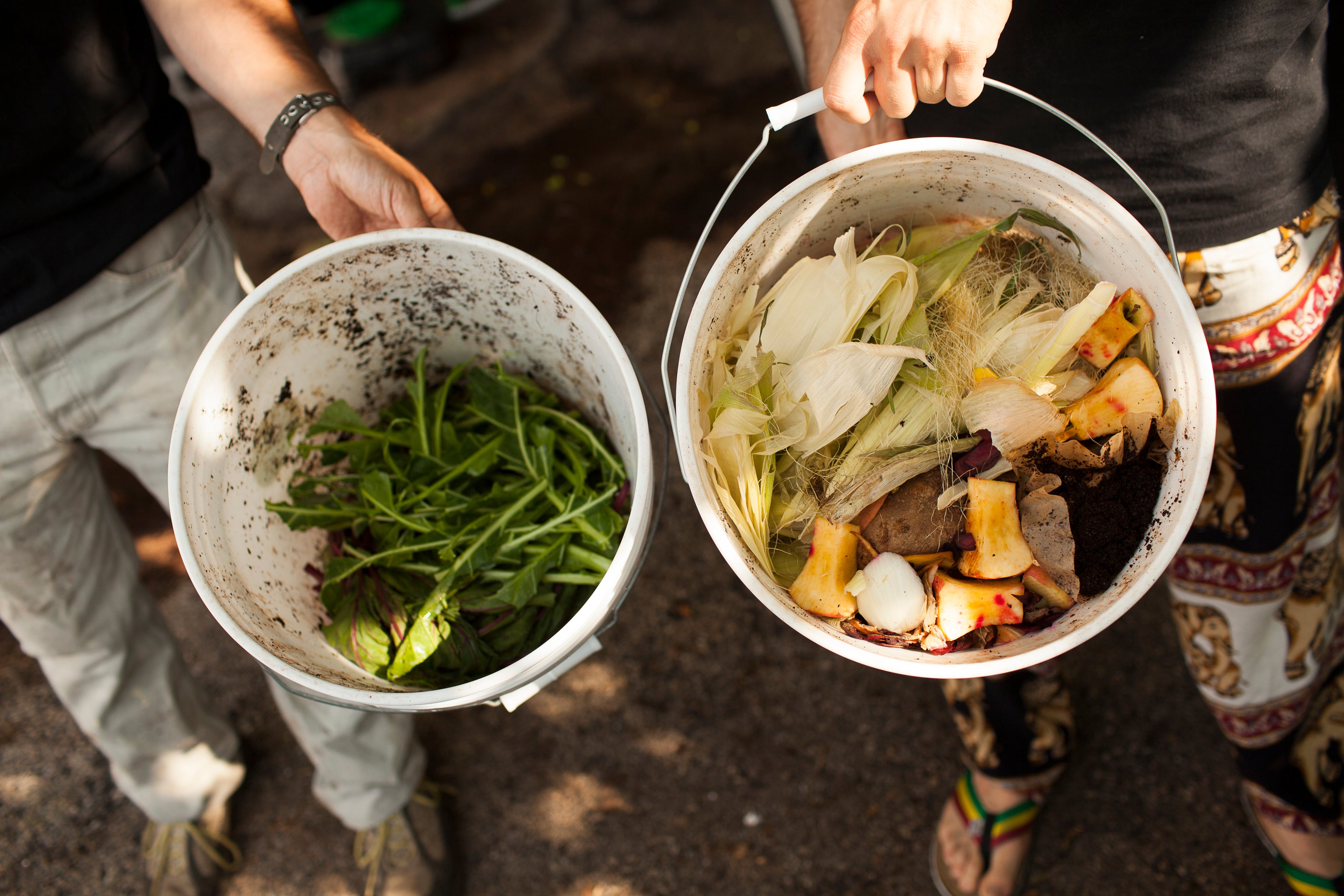 https://whyy.org/wp-content/uploads/planphilly/assets_13/the-dirt-factory-community-composting-facility-in-university-city-6.original.jpg