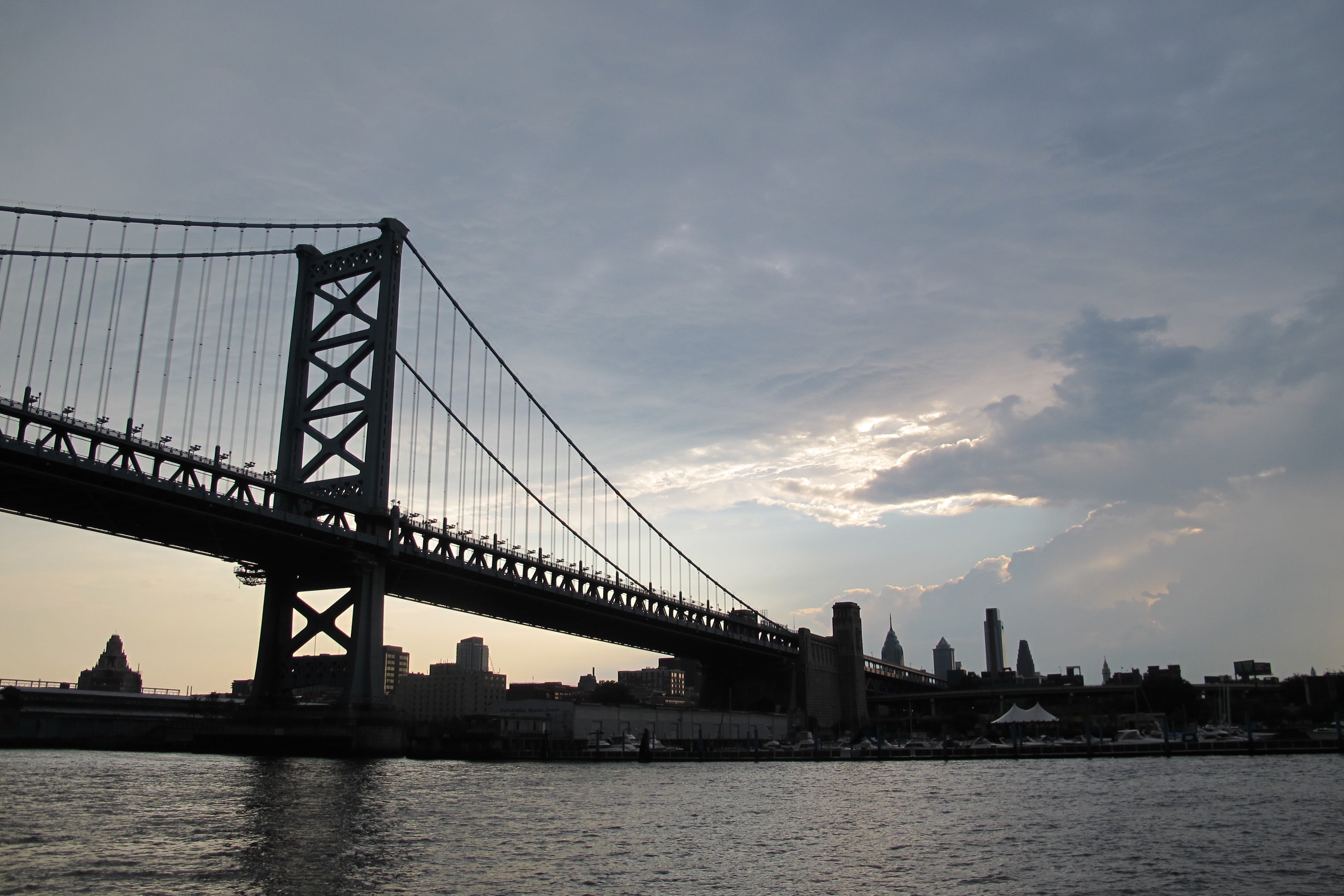 waterfront north of Benjamin Franklin Bridge 