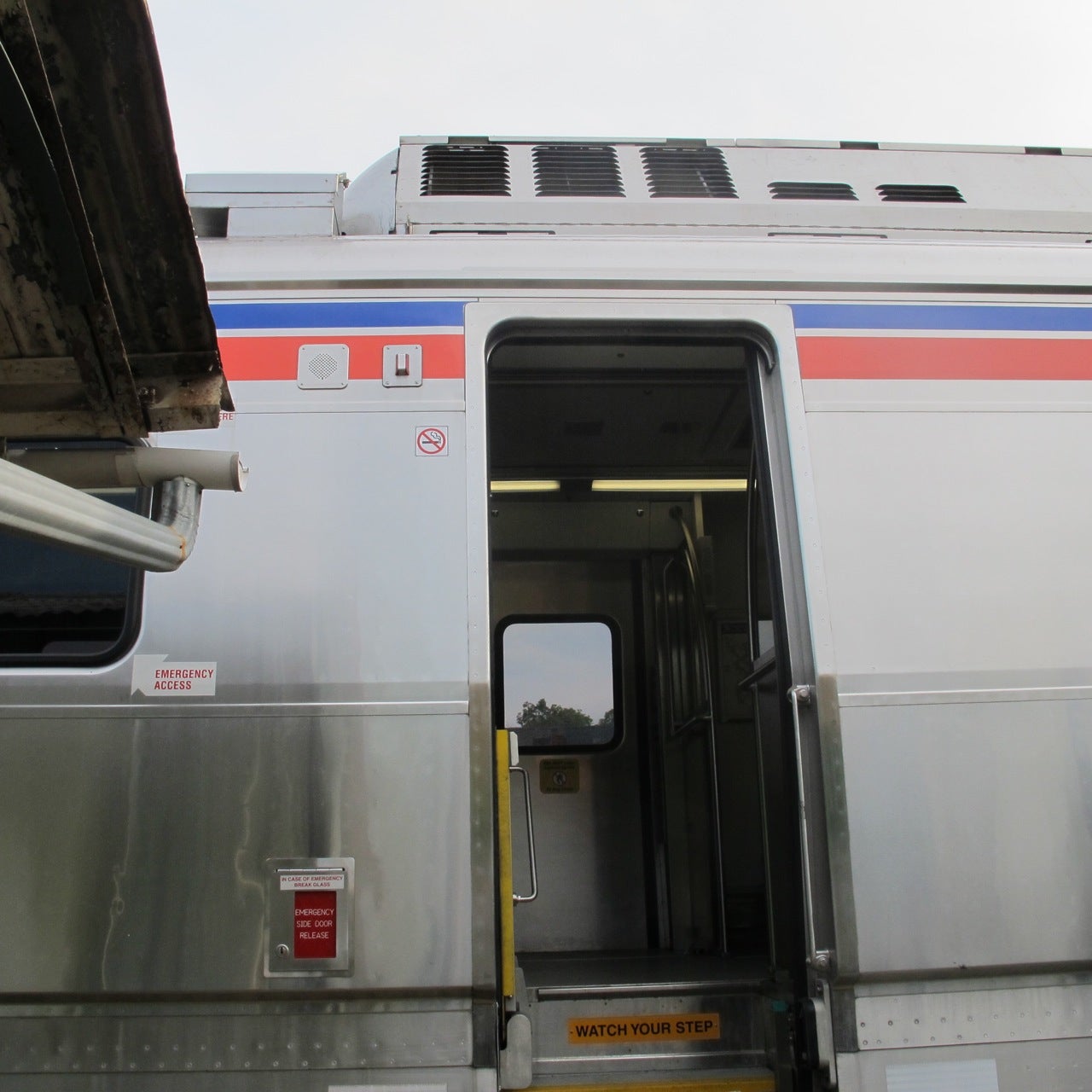 High five for Silverliner V on Bryn Mawr run