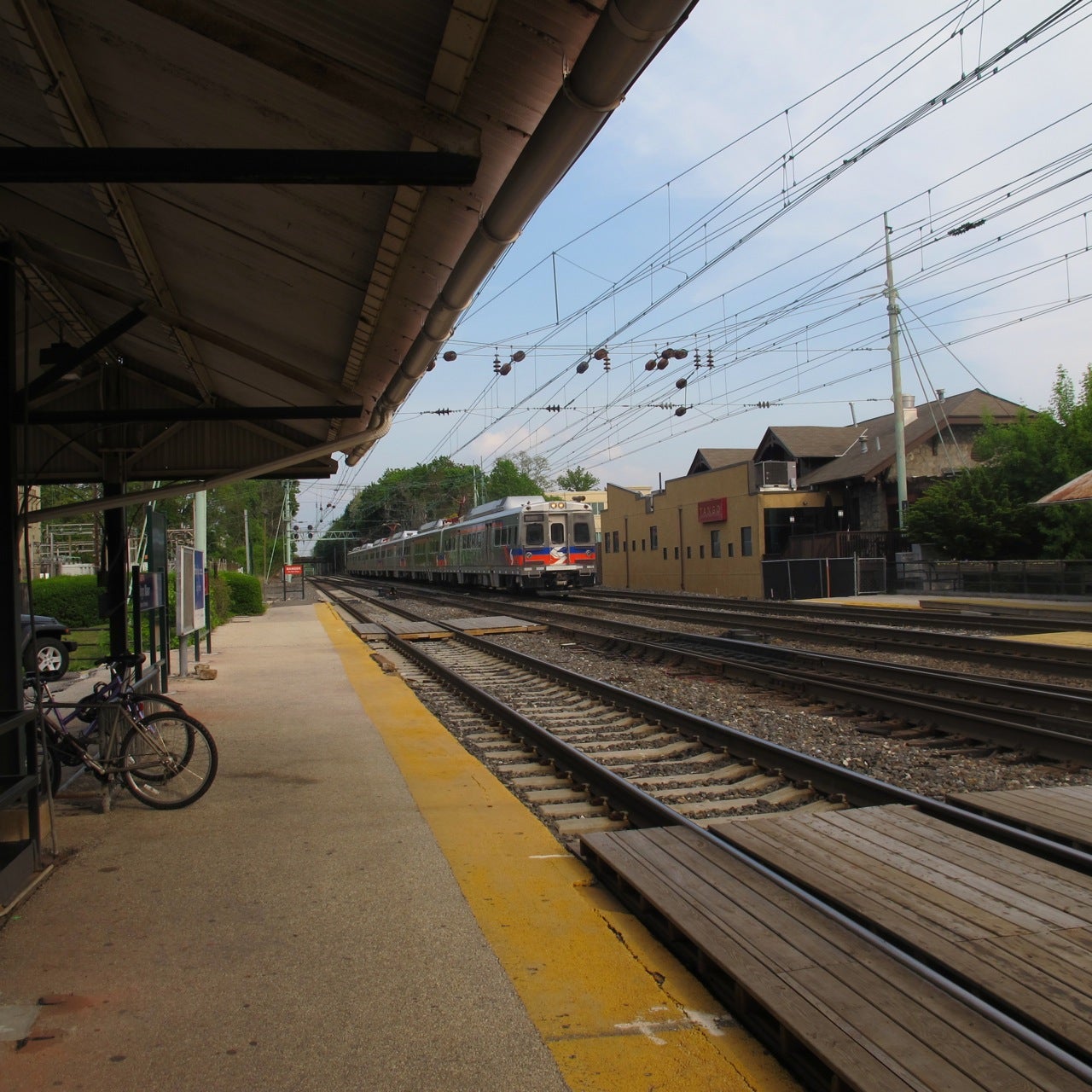 High five for Silverliner V on Bryn Mawr run