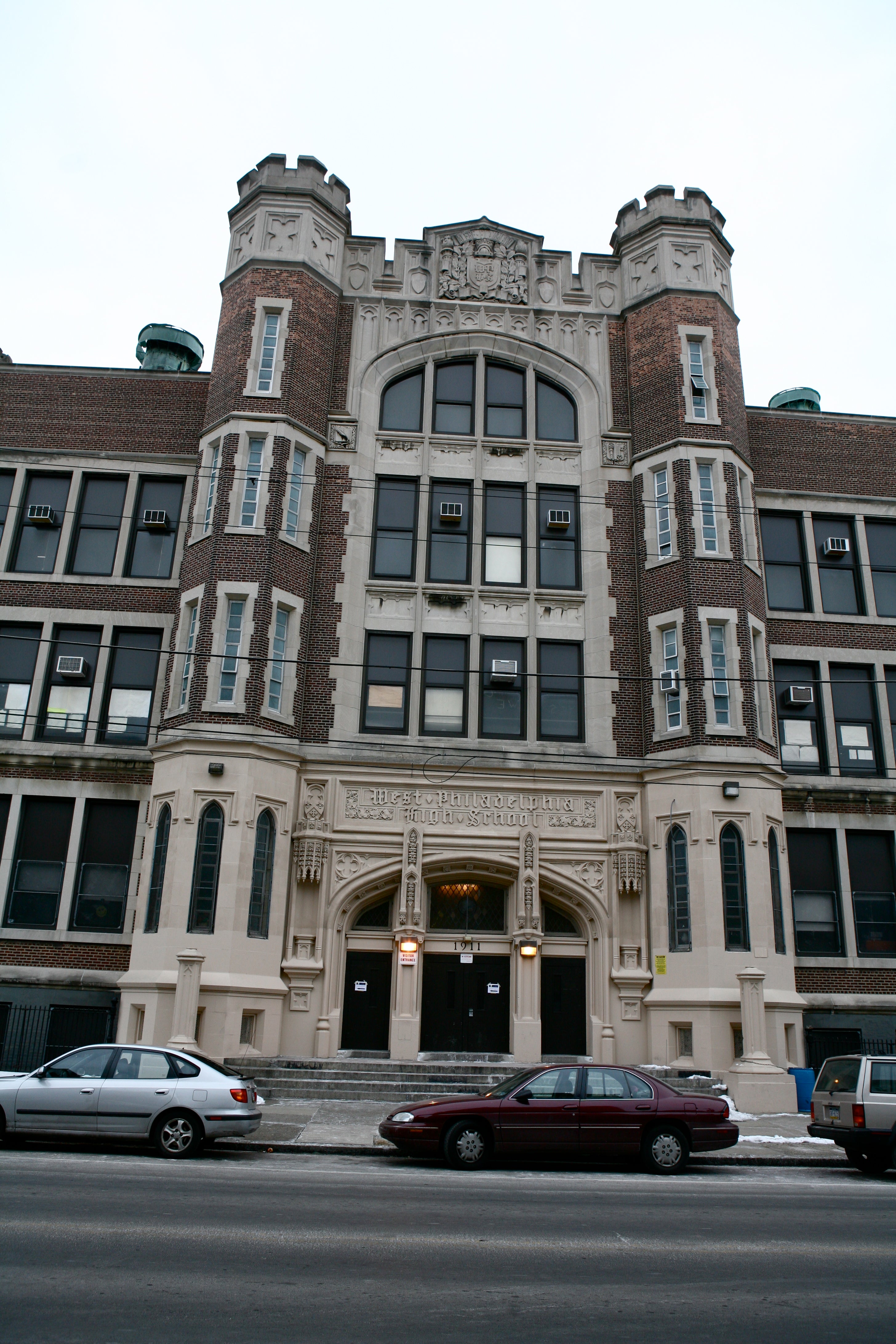 Preservationists urge scrutiny of older public school buildings