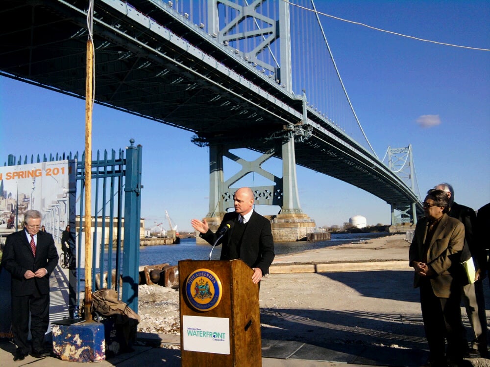 Groundbreaking takes place at Race Street Pier - WHYY