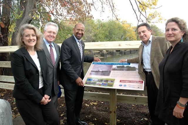Associate Director of PHS’ Phila. Green, Amanda Benner, DRWC's Tom Corcoran, the Mayor, Frank DiCicco, and artist Stacy Levy