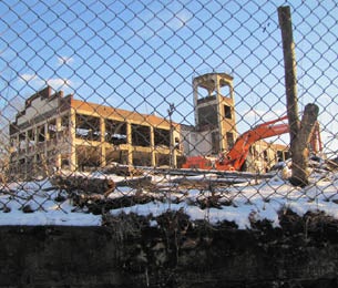 The Fox Gun Factory across the street from Stenton Mansion is being demolished by the city. (Matt Satullo/for Newsworks)