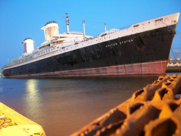 Breaking News A Reprieve For The Ss United States Whyy - s s boston ocean liner under restoration roblox