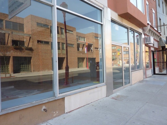 Empty storefront 700 block of South Street