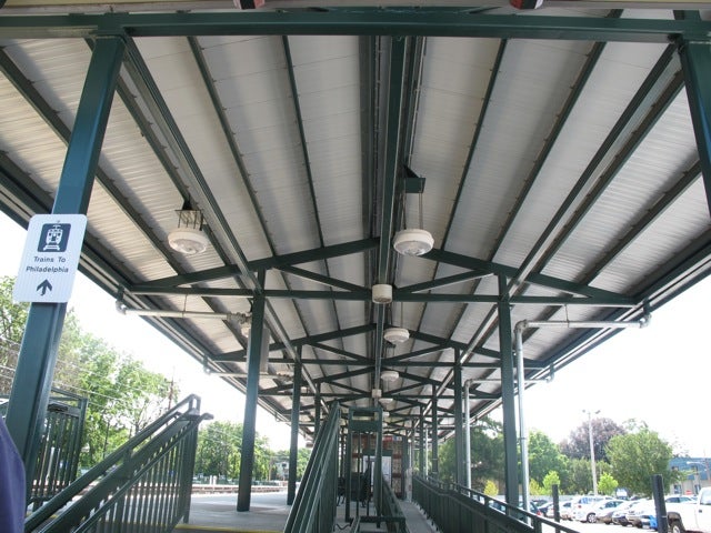 Rider platforms in Wayne