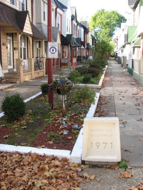 The communal nature of the Rowan Street Parkway is evident on the eastern entrance, which is conducive to barbecues.