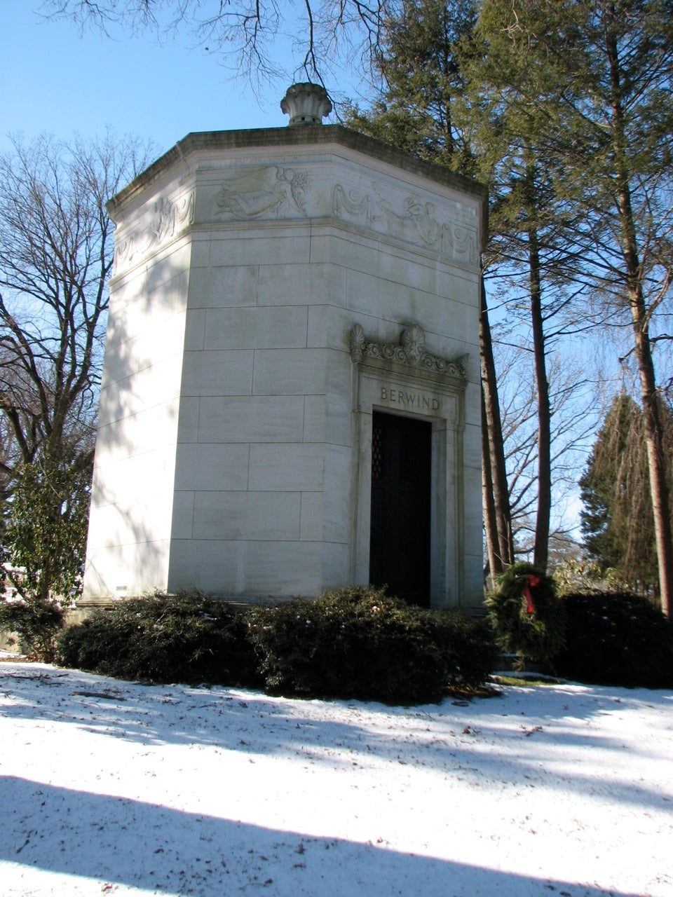 The octagonal Classical Revival mausoleum designed for the Berwind family. 