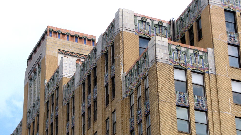 William Steele & Sons used polychrome Art Deco ornamentation on the upper levels of the Terminal Commerce Building. 