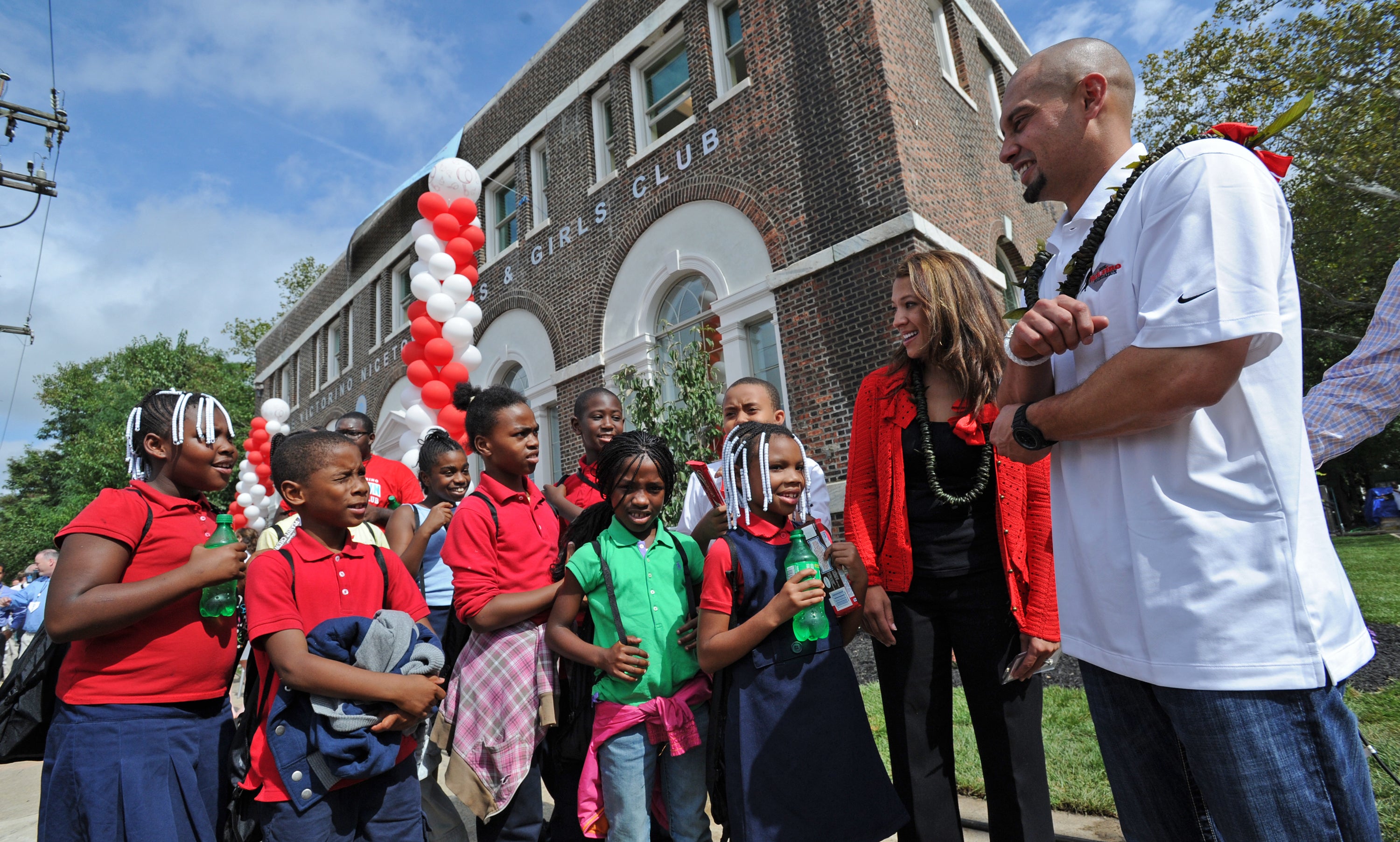 Nicetown kids with Melissa and Shane Victorino | Shane Victorino Foundation