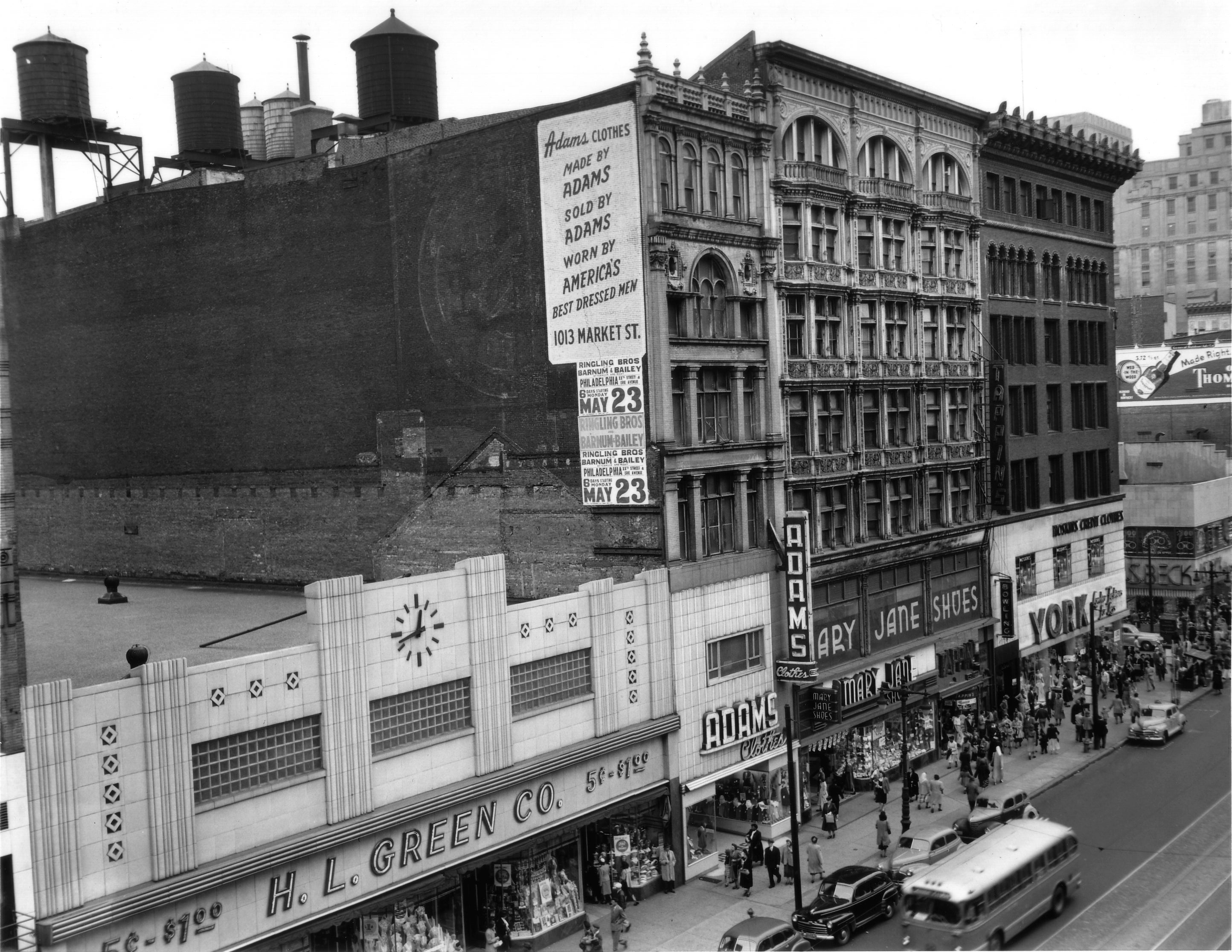 May 26, 1949: 1000 block of Market Street | Parker & Mullikin, Free Library of Philadelphia Print and Picture Collection