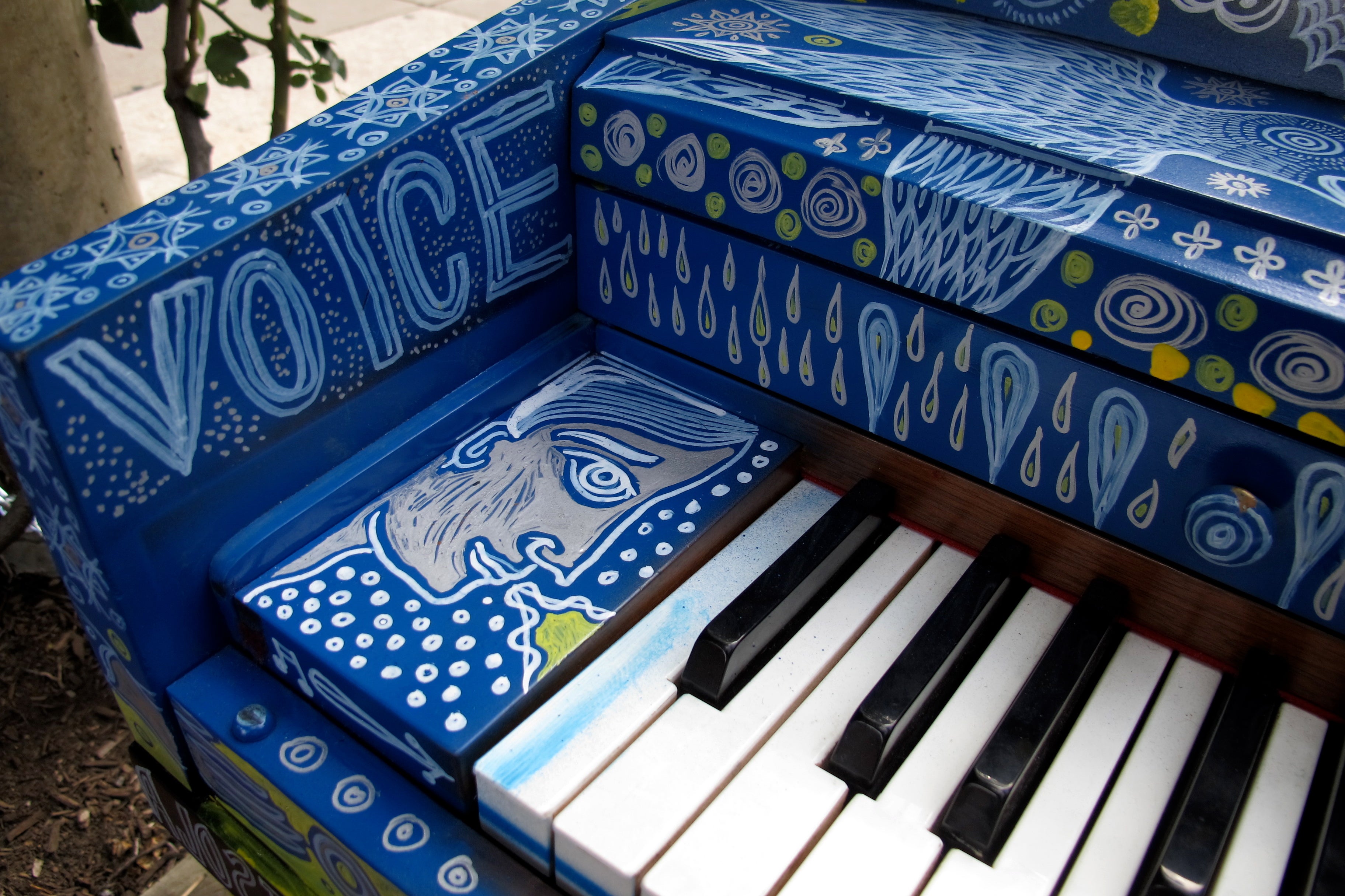 painted piano