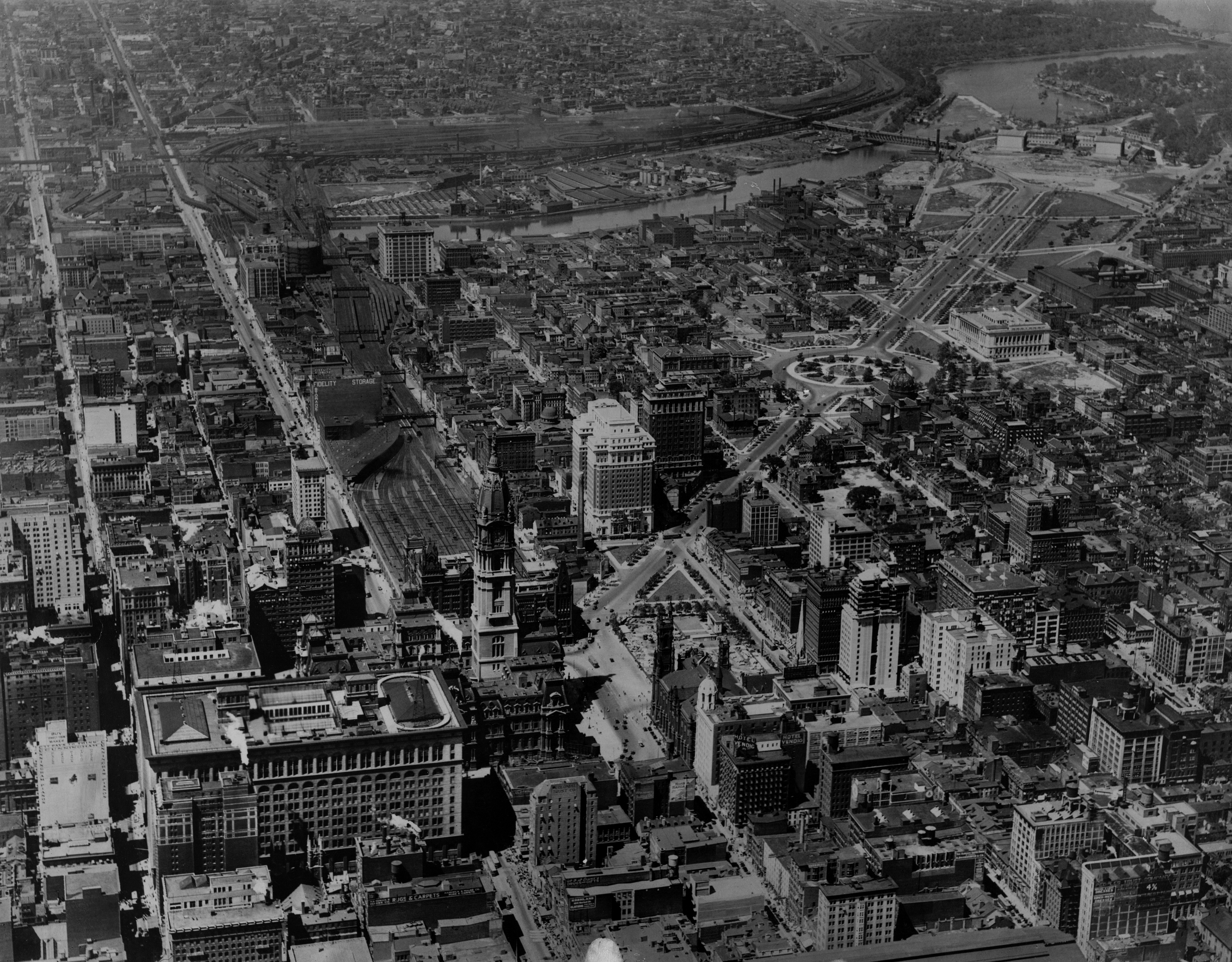 Looking West on Market Street, August 22, 1925. Aero Service Corp., courtesy of Aerial Viewpoint. 